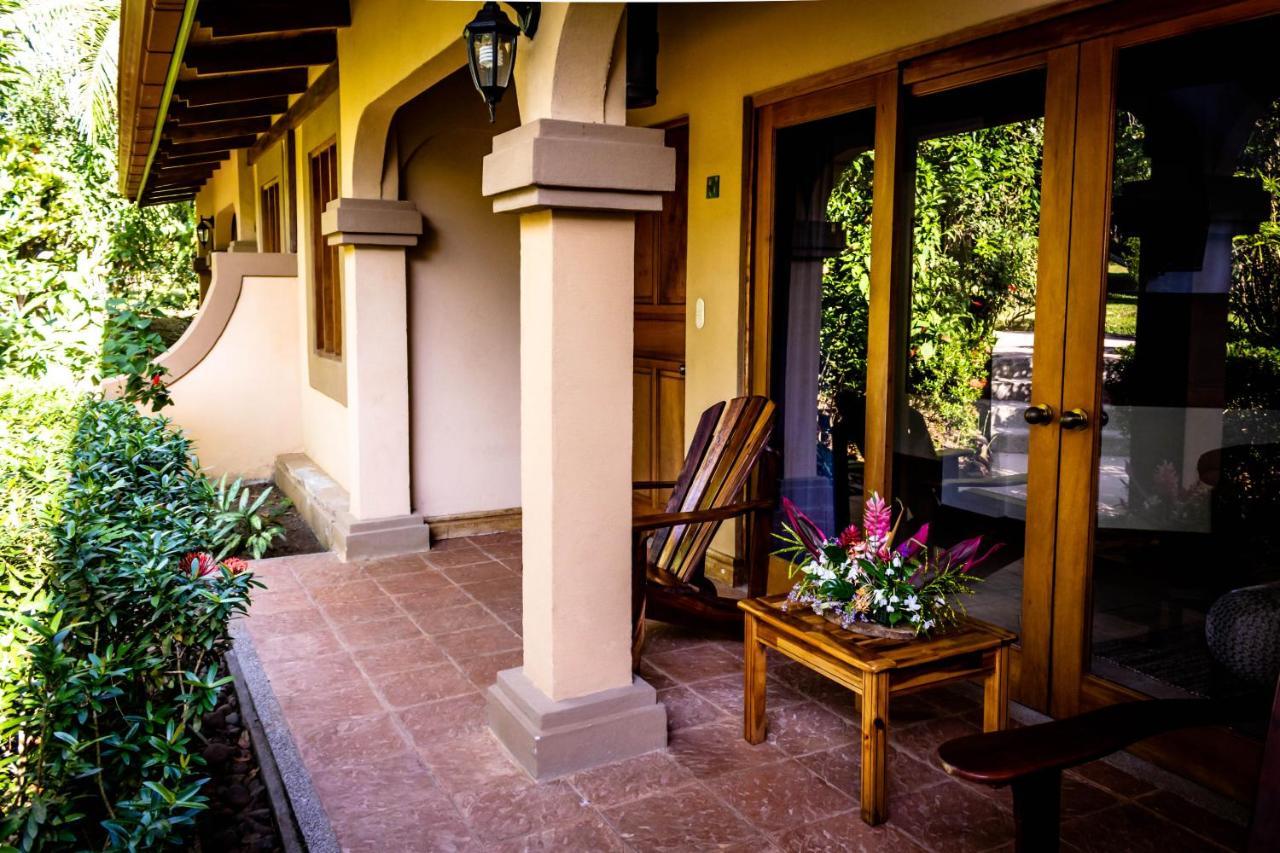 Jaco Hotel Docelunas Exterior photo