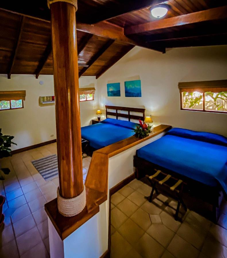 Jaco Hotel Docelunas Exterior photo